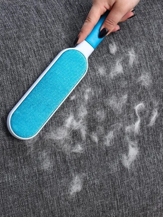 Щётка для удаления шерсти и волос с одежды и мебели с ручкой 33×7,5×5 см, цвет синий