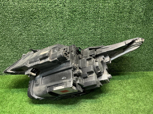 Фара правая Kia Seltos (2019-2022) LED