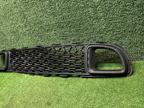 Решетка переднего бампера Mini Hatch R56 (10-13)