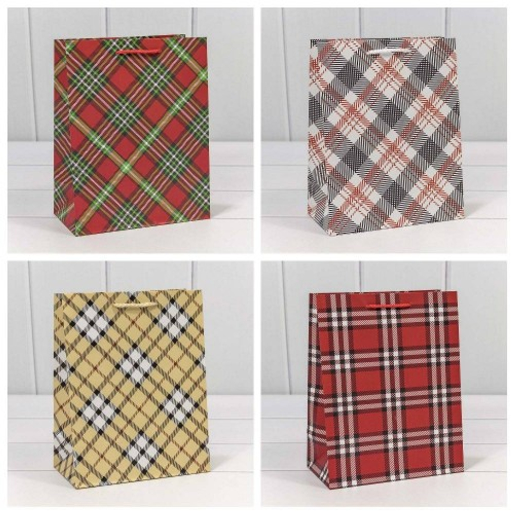Пакет подарочный 18х23х10см Фигуры и узоры "Клетки и полоски" (Микс)