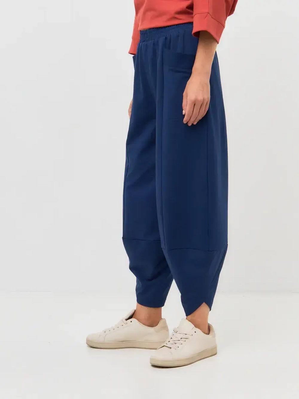 Брюки бананы трикотажные