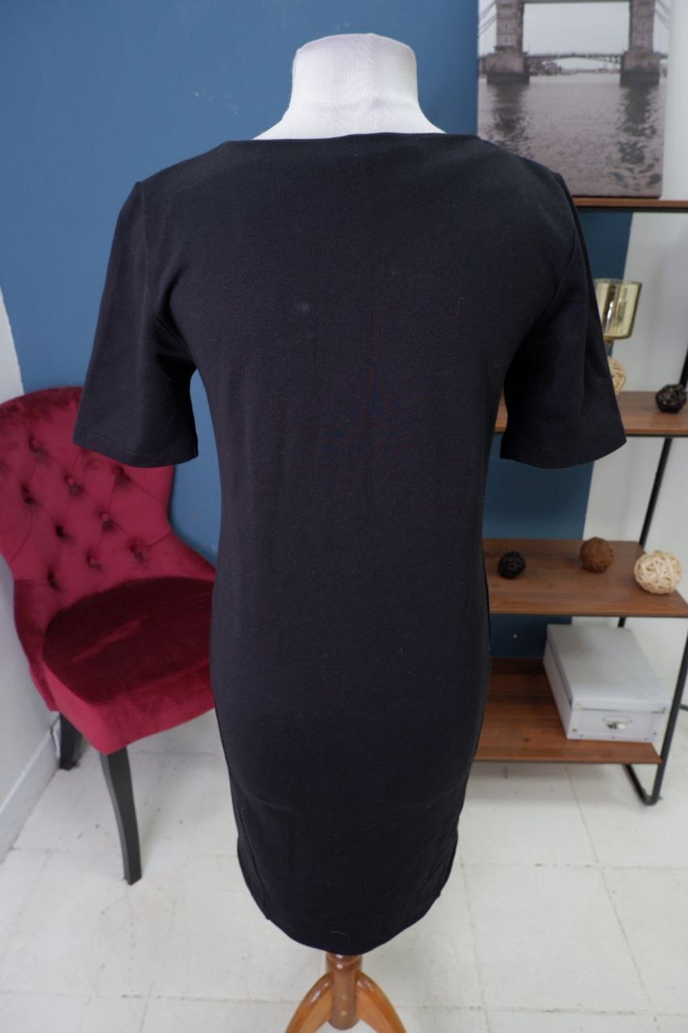 Платье "Бюстье" лаконичное 40 размер