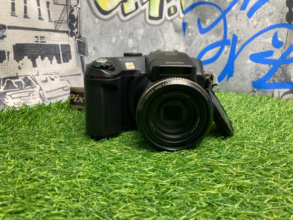 FujiFilm FinePix S7000