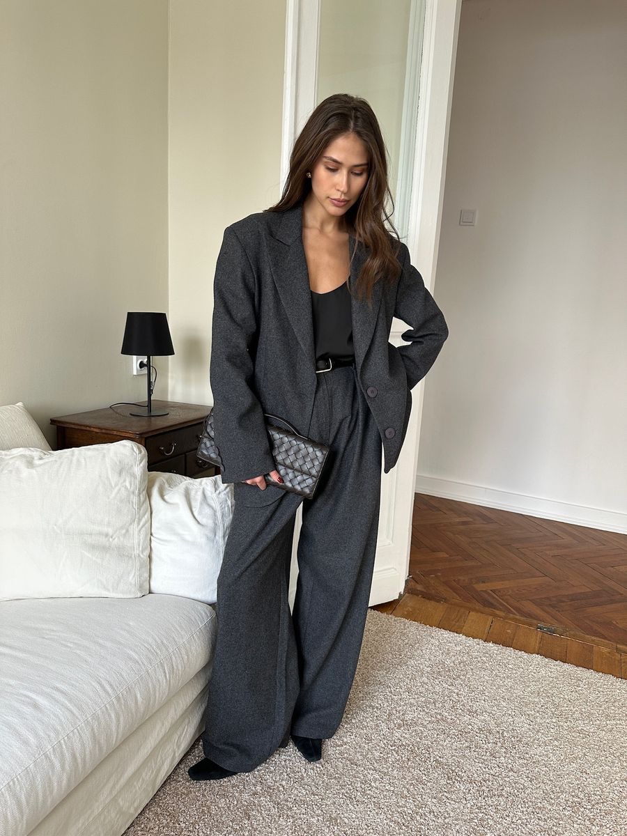 Жакет из шерсти с расширенным плечом графит