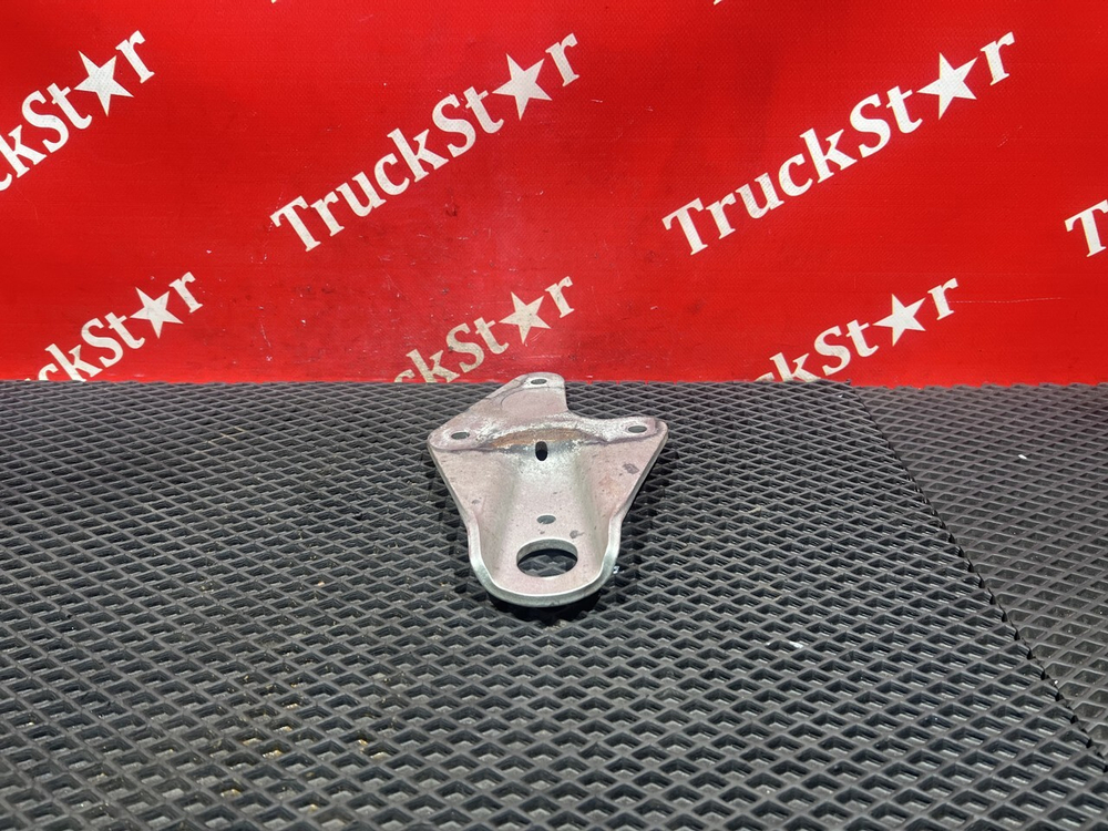 Кронштейн двигателя 2024 г