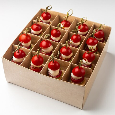 Бокс канапе с моцареллой и муссом песто