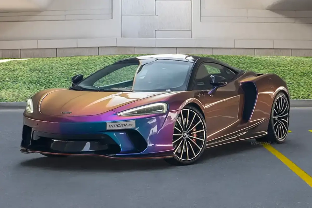 McLaren GT
