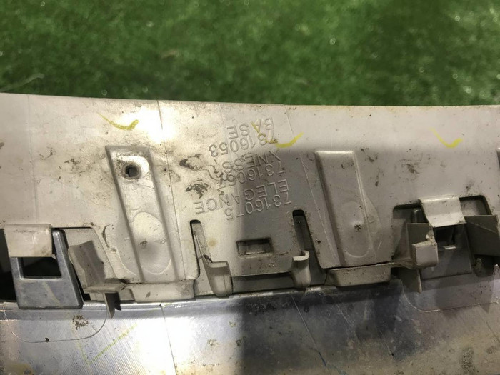 Решетка радиатора левая BMW X5 F15 X6 F16 (13-18)