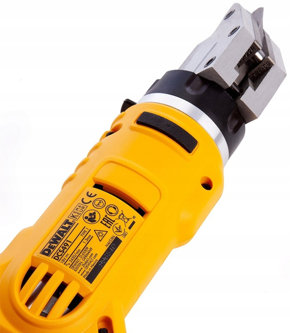 Аккумуляторные ножницы по металлу DeWalt DCS491N (без акк, без з/у)
