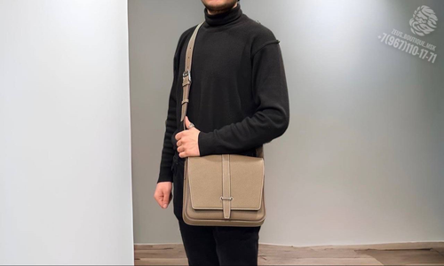 Сумка через плечо Hermes вертикальный мессенджер серо тауповый