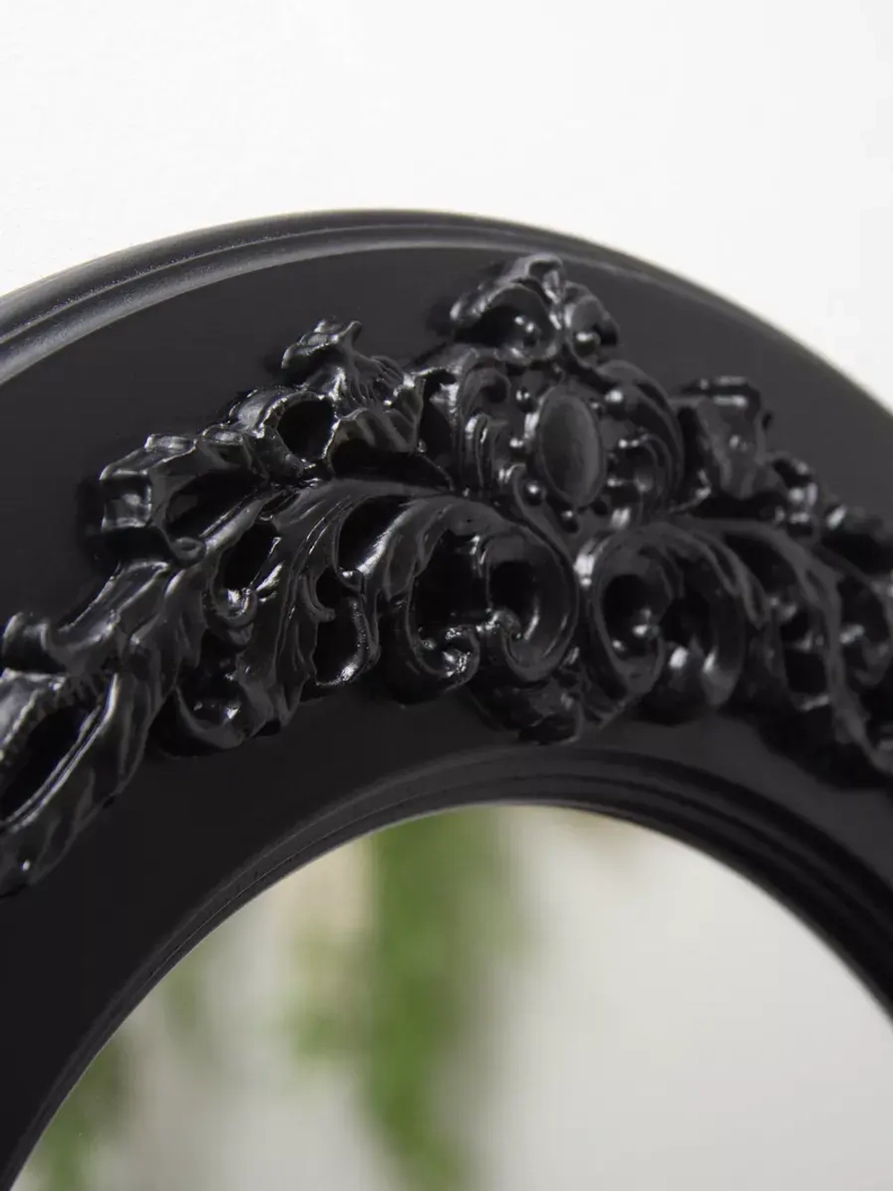 Зеркало настенное 48 см