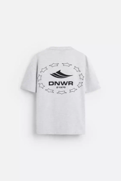 ZARA ФУТБОЛКА С КОНТРАСТНЫМ ПРИНТОМ, СЕРЫЙ С МЕЛАНЖЕВЫМ ЭФФЕКТОМ