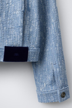 ZARA КУРТКА-ТРАКЕР ИЗ РЕЛЬЕФНОЙ ТКАНИ, СИНИЙ/БЕЛЫЙ