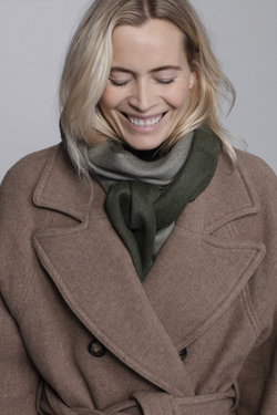 Шарф 30x200 Elvang His & Her Army/Dusty Green 4123