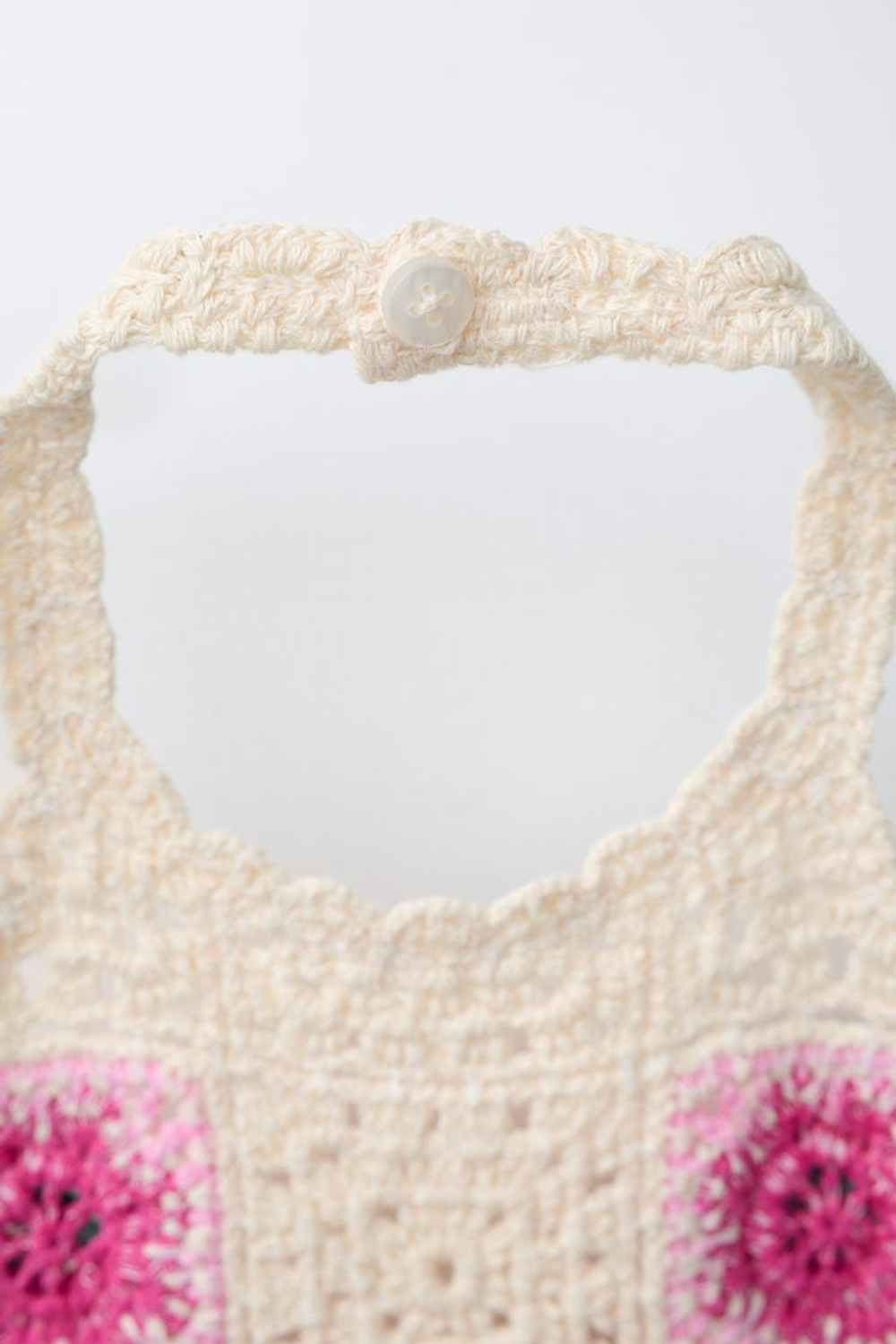 ZARA ПЛАТЬЕ ИЗ КРУЖЕВА КРОШЕ С ЦВЕТОЧНЫМ ПРИНТОМ, ЦВЕТ ФУКСИИ