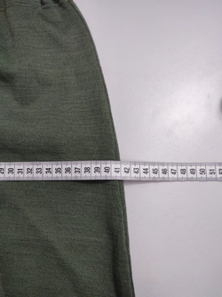 Костюм-двойка с юбкой зеленый на 8-9 лет, новый