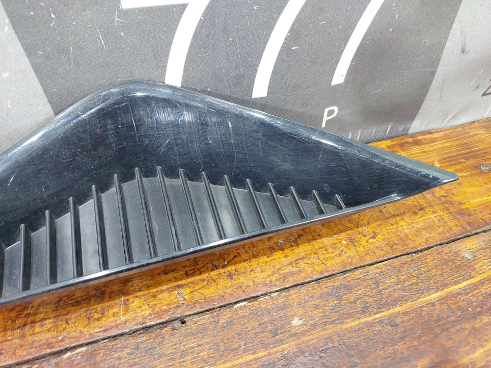 Накладка переднего бампера правая Geely Cityray Б/У Оригинал 6010228800