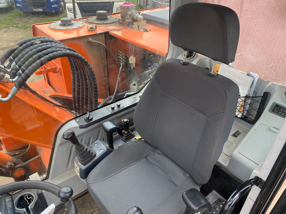 Lonking CDM6150* Экскаватор колесный CDM6150W (Дизельный, 3,9 л, 126 л.с., АТ)
