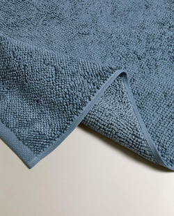 Zara Home - Гладкий нескользящий коврик для ванной, синий, 50x70 см