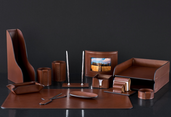 Настольный набор руководителя 14 предметов из кожи Full Grain Toscana, Dk.Таn