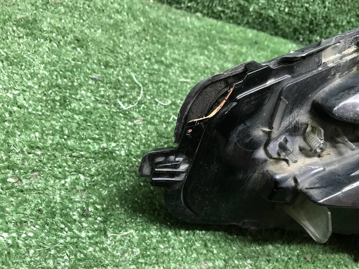 Фара левая Lexus ES 7 (2018-2021) LED