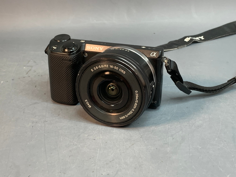 Sony Alpha NEX-5T Kit 16-50 PZ