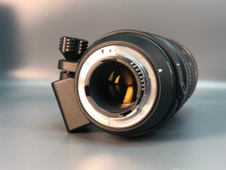 Tamron SP AF 70-200mm f/2,8 Di VC USD Nikon F, присутствуют небольшие царапины
