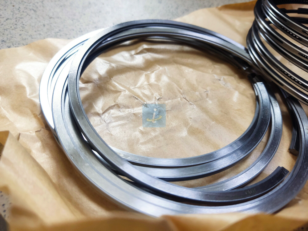 Кольца поршневые 650.1004002 к-т на 1 двигатель