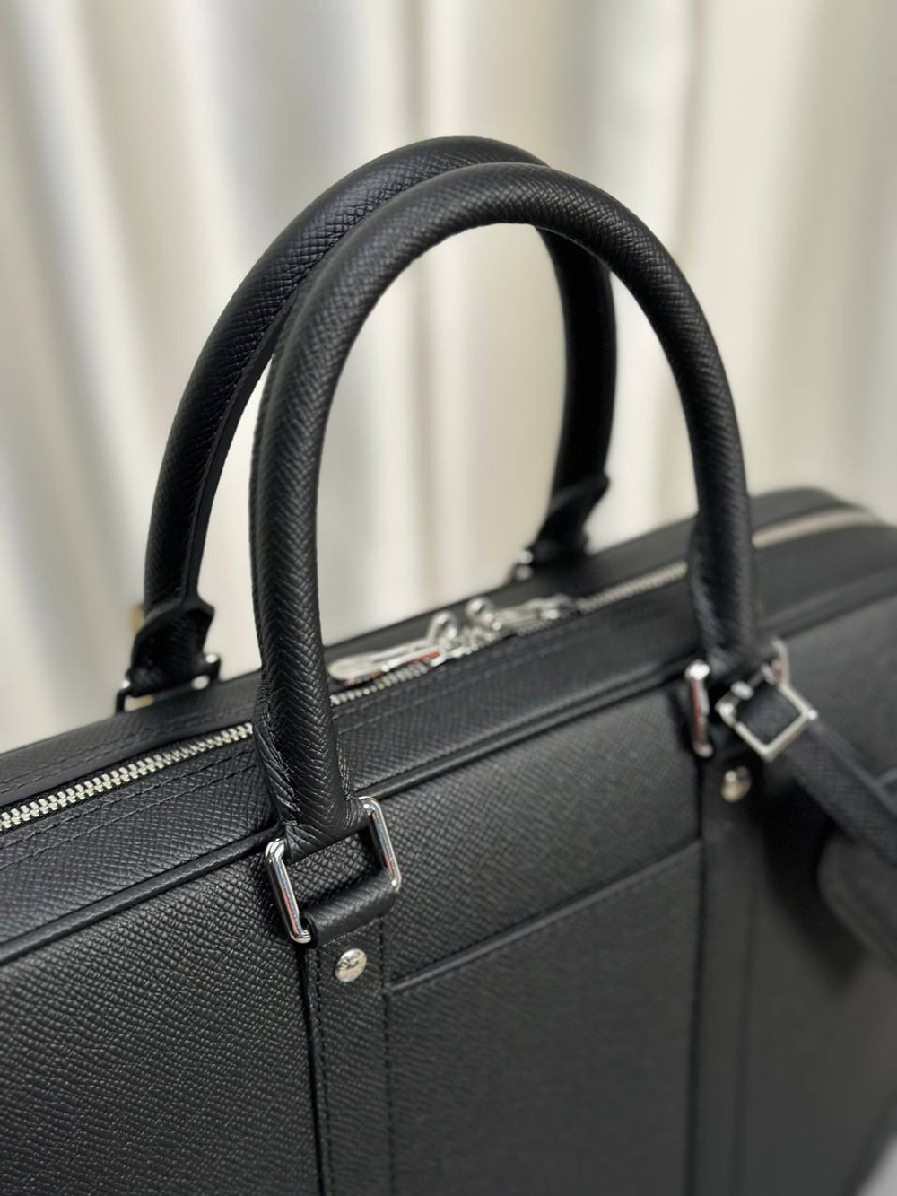 Портфель Louis Vuitton