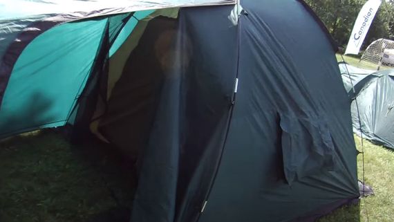 Палатка Canadian Camper TANGA 5, цвет woodland, главный вход.
