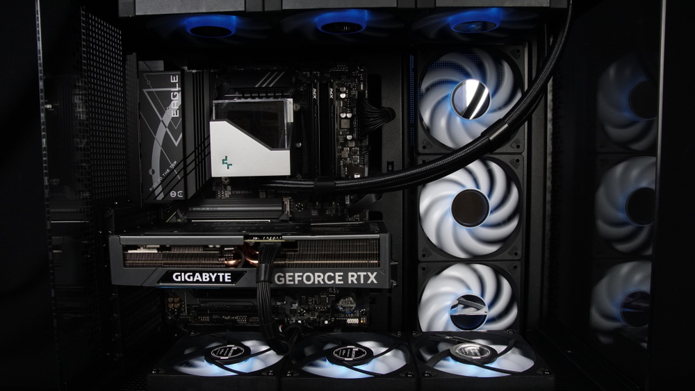 i5 14400F + RX 9070 16Gb