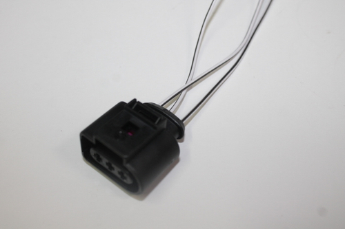 Разъем ходовых огней /2190, 2192/, с проводами (Россия)
