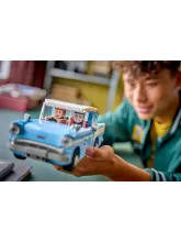 Конструктор Harry Potter 76470 Летающий Форд Англия