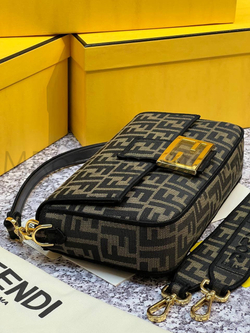 Сумка Baguette Fendi из ткани с жаккардовым узором FF