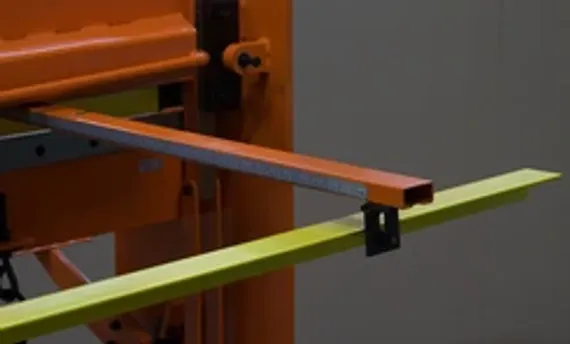 Ножная гильотина STALEX Q01-1.2x2500B