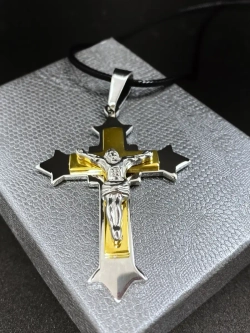 Крупный массивный крест из нержавеющей стали