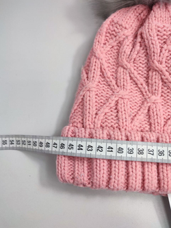 Шапка с помпоном