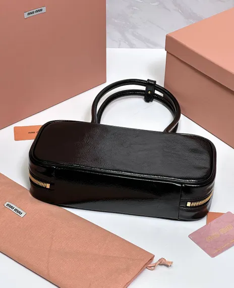 Сумка MIUMIU Beau naplak из лакированной кожи