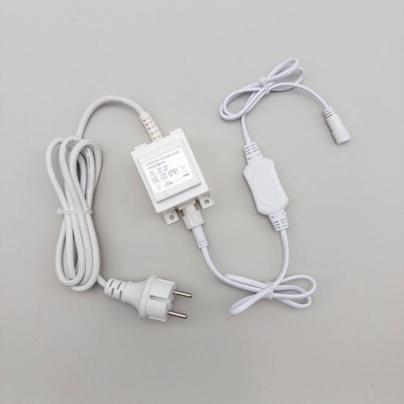 Трансформатор 30W с выпрямителем 24В., до 600 LED, провод белый Каучук, IP65, LTC (PTR30-3A-W)