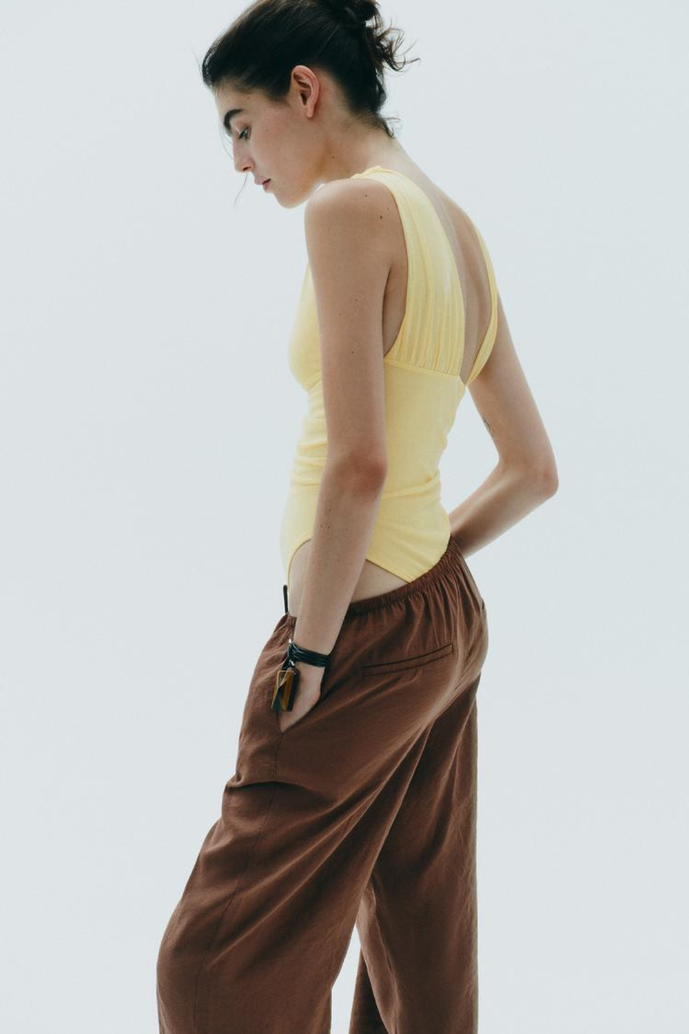 ZARA БОДИ ИЗ ТКАНИ СО СБОРКАМИ АСИММЕТРИЧНОГО КРОЯ, ЖЕЛТЫЙ