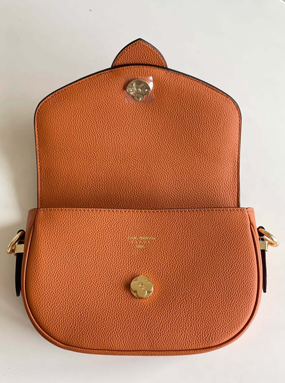 Louis Vuitton Pont 9 Soft MM