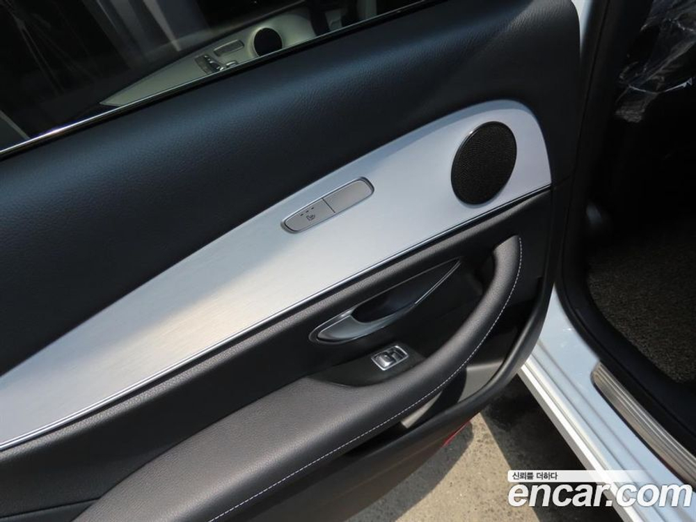 Mercedes-Benz E-Class W213 E250 Avangarde (04.2021)