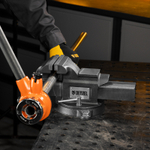 Тиски слесарные BVH-125, 125 мм, поворотные, стальная направляющая, с наковальней //Denzel