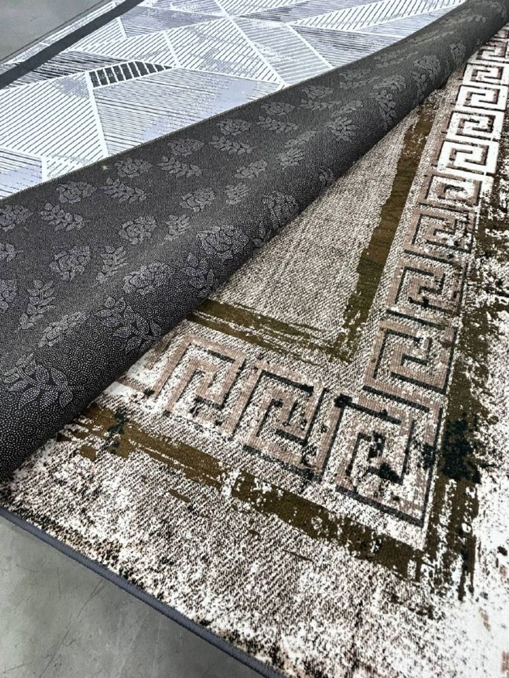 Ковер КИТ 2/3