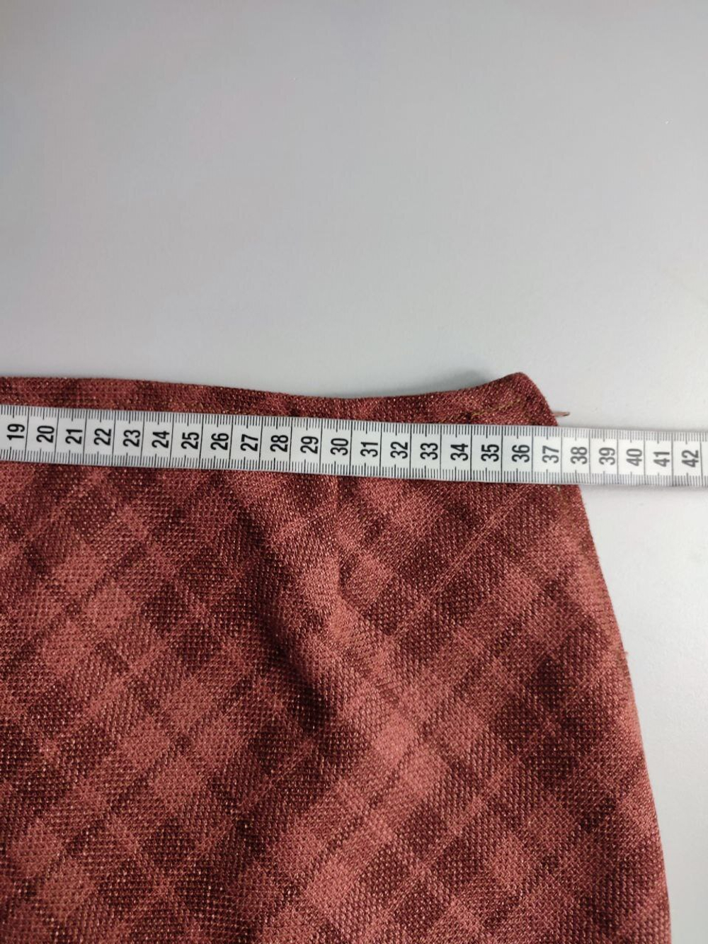 Костюм с юбкой интересный 48 размер