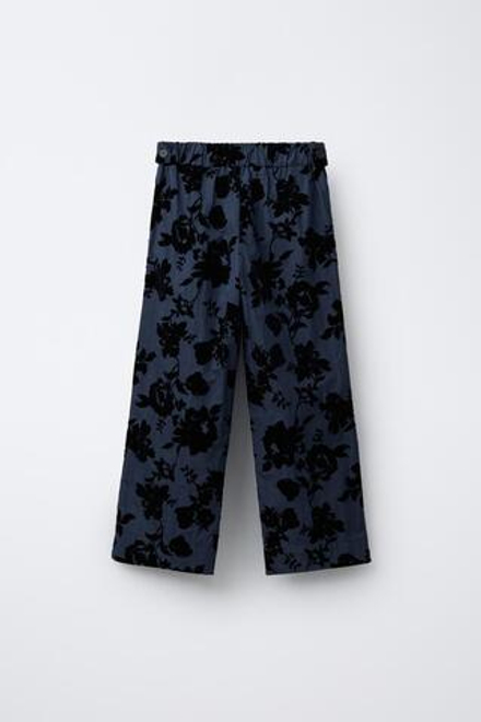 ZARA БРЮКИ ПРЯМОГО КРОЯ С РЕЛЬЕФНЫМ ЦВЕТОЧНЫМ ПРИНТОМ, СИНИЙ