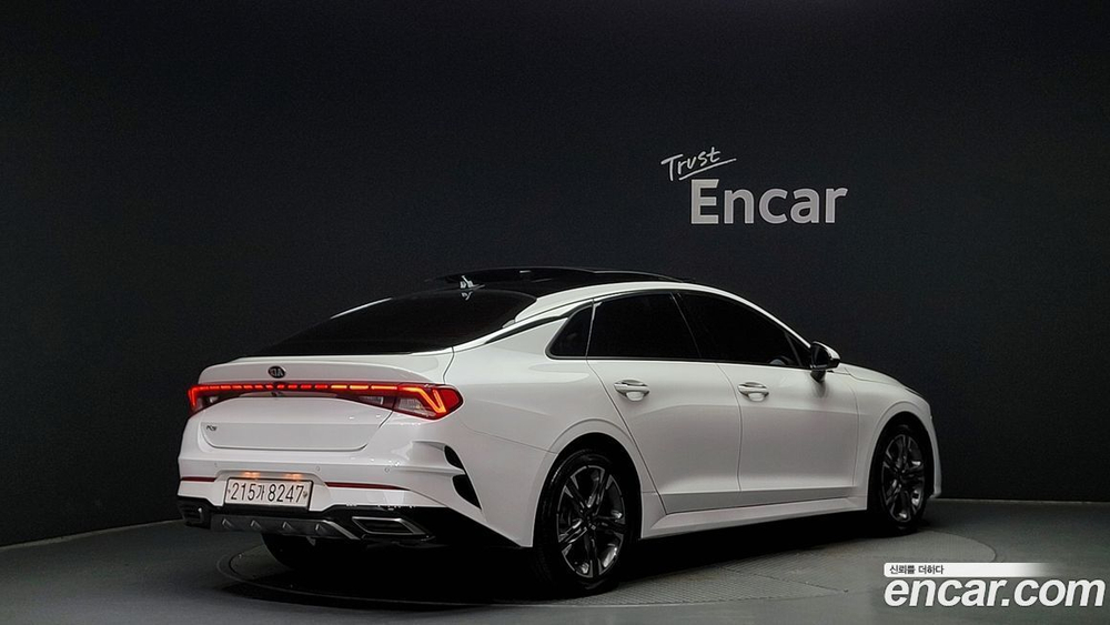 Kia K5 (Optima) 3 Generation 2.0 (05.2020)