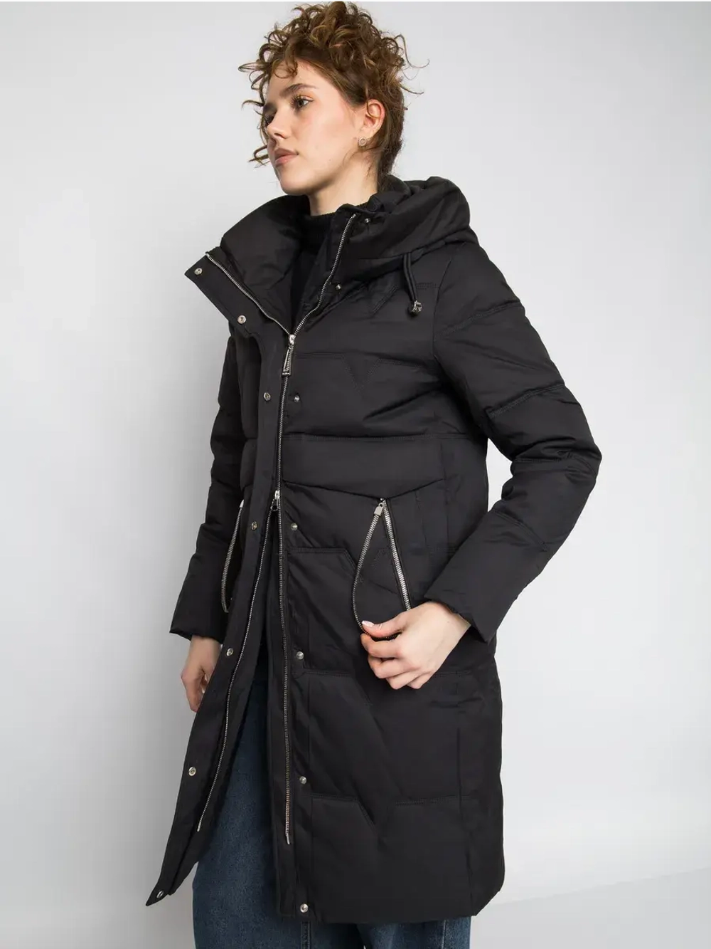 Куртка зимняя удлиненная с капюшоном