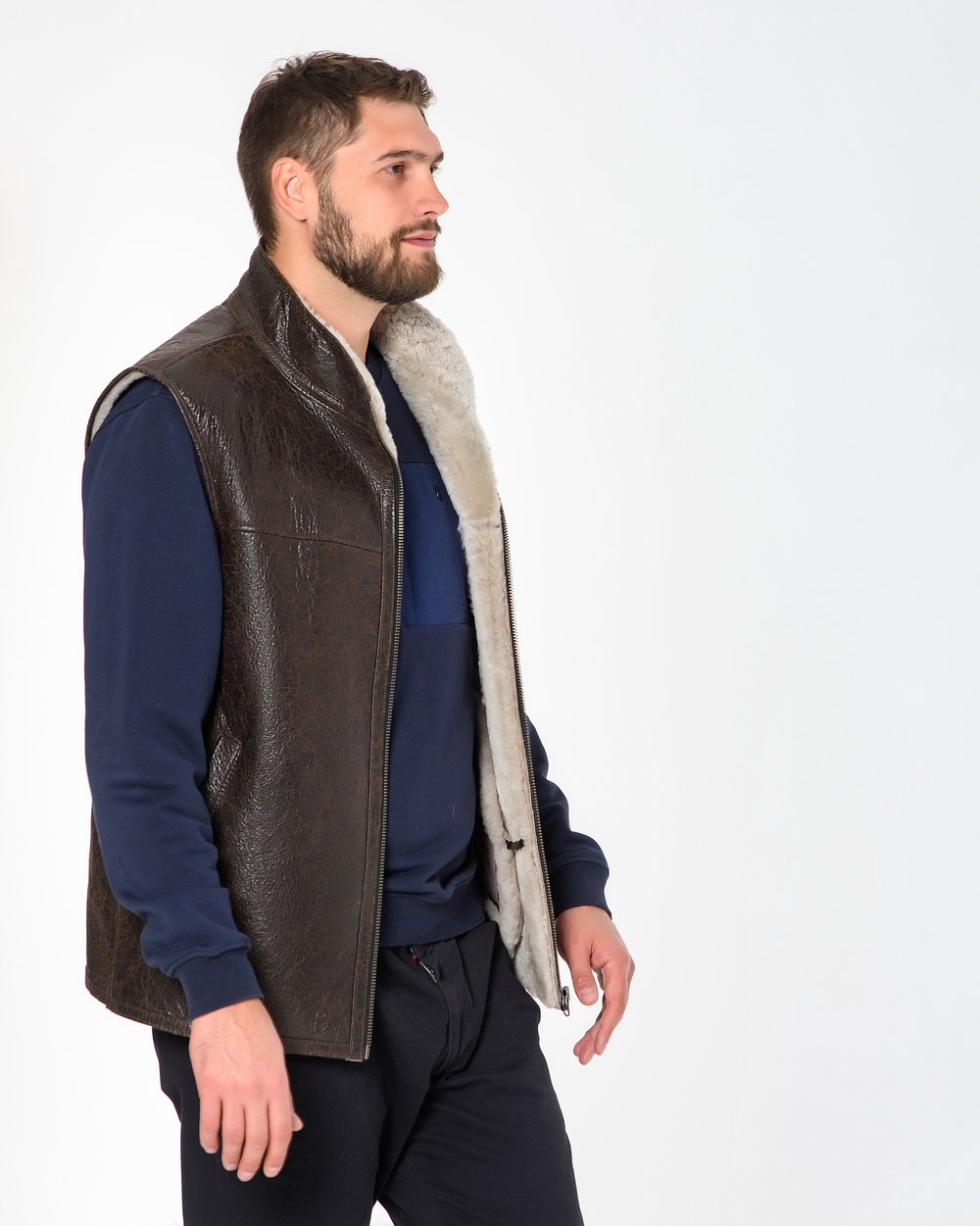 Мужская меховая жилетка