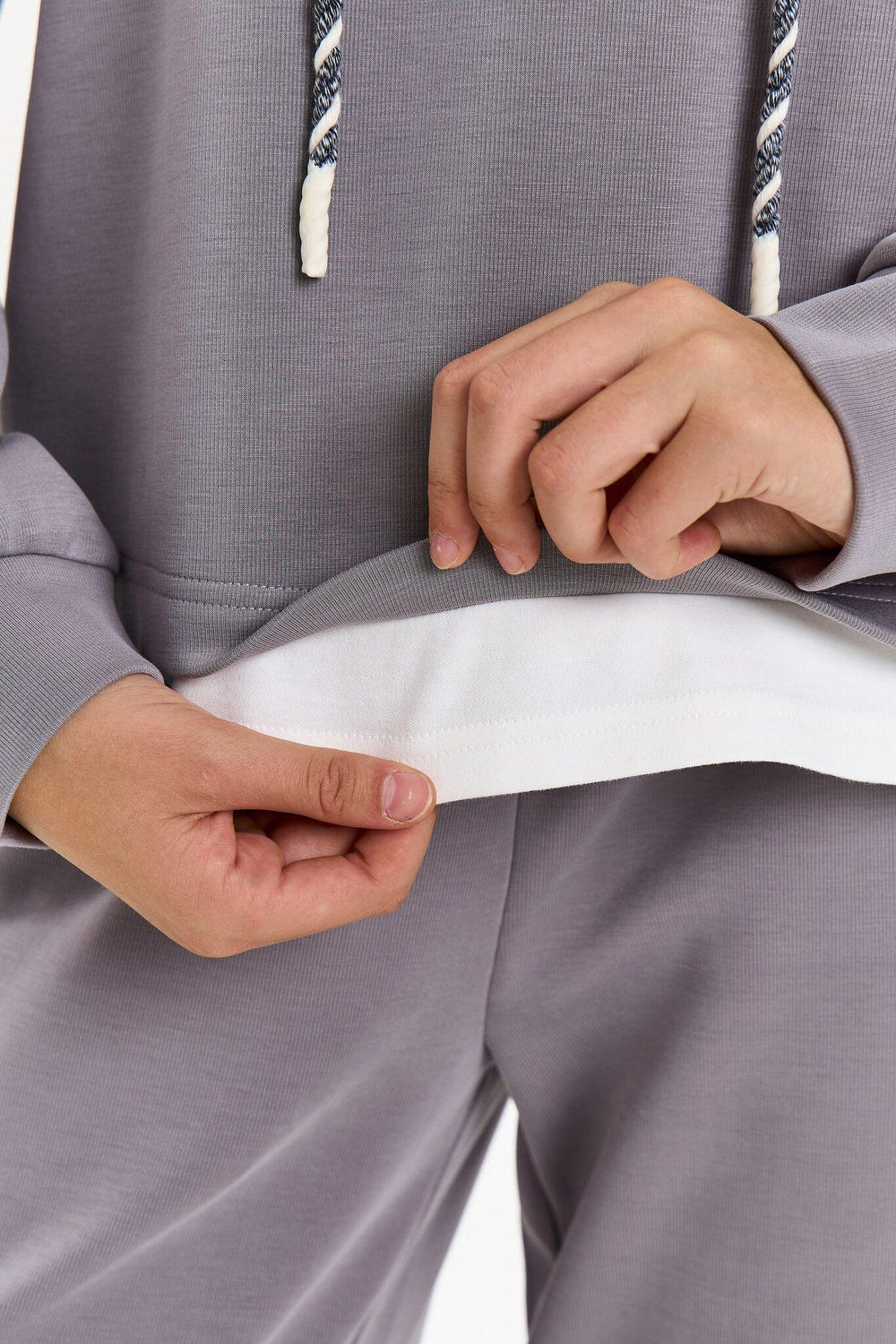 Джемпер дл/р д/д DELORAS 22752